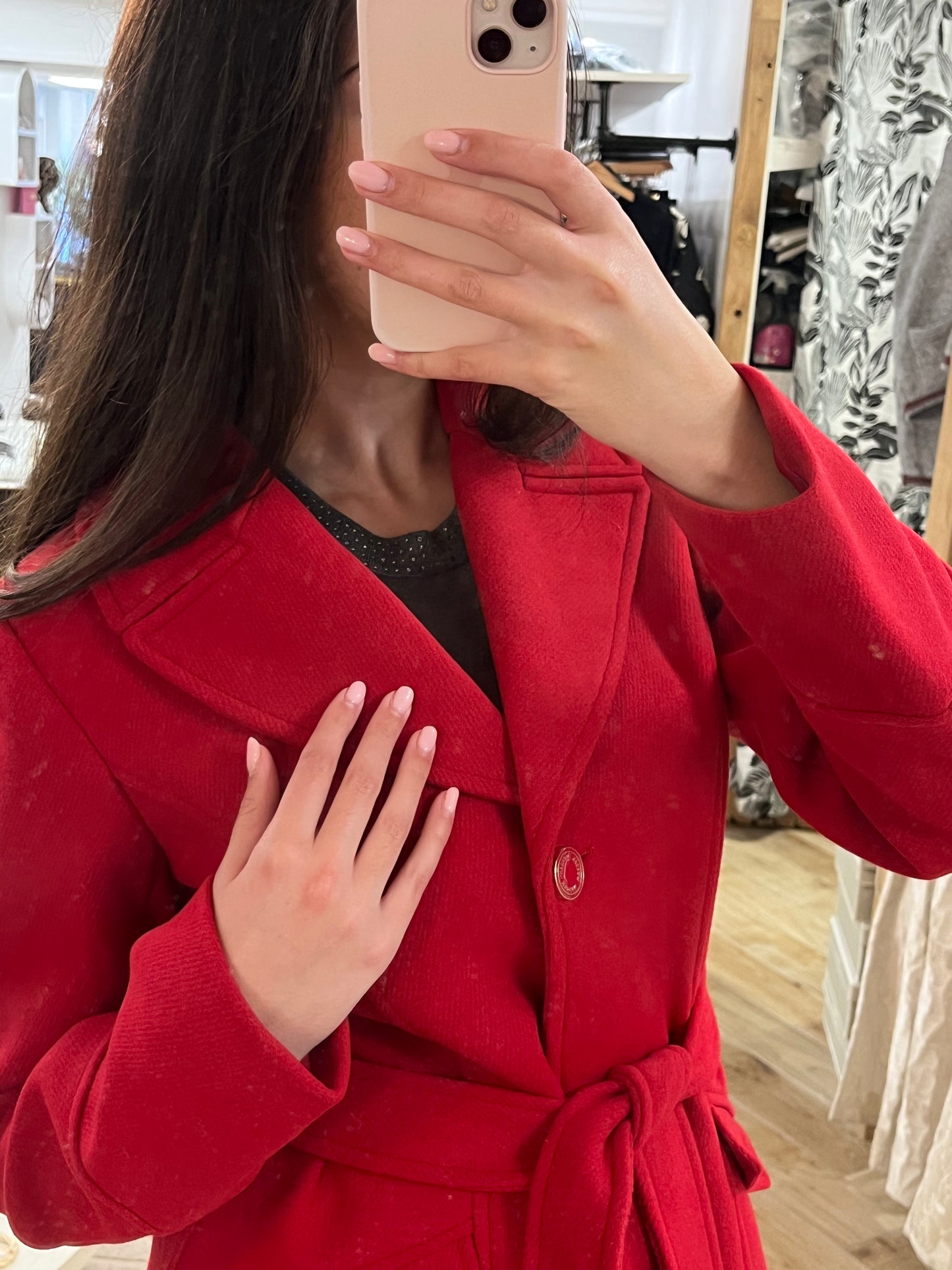 Manteau long ceinturé rouge